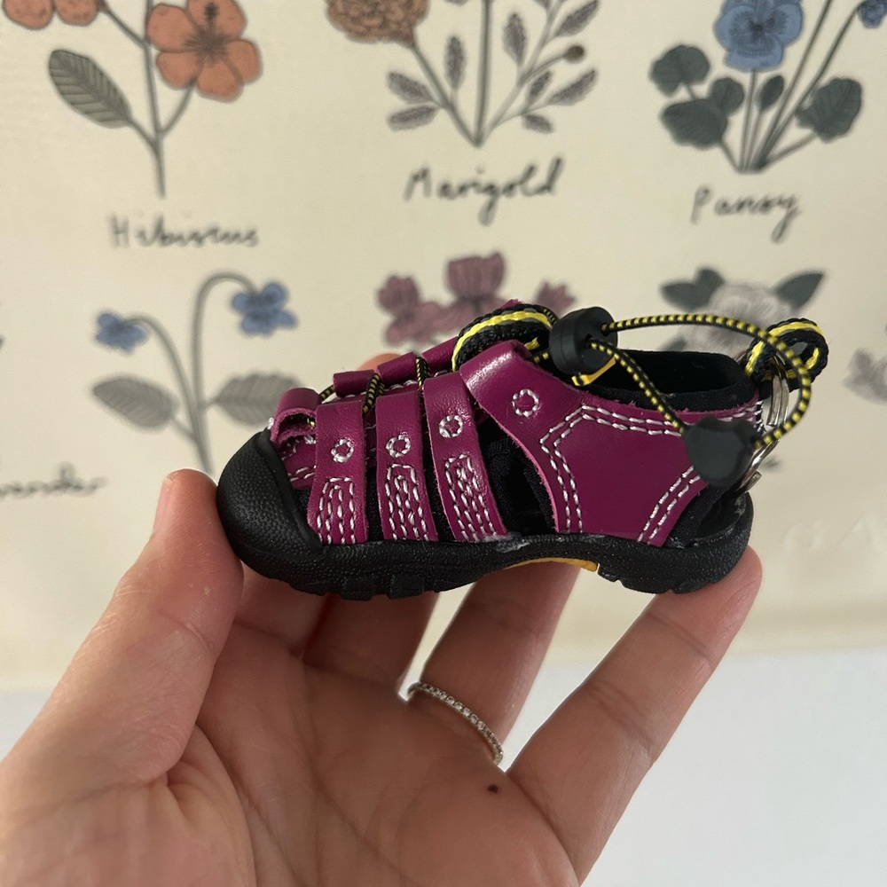 Keen Sandal keychain